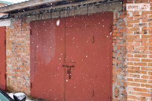 Продается бокс в гаражном комплексе под легковое авто на 24 кв. м
