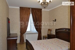 Продается 2-комнатная квартира 73 кв. м в Киеве