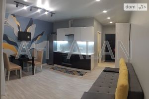 Продается 1-комнатная квартира 33 кв. м в Киеве