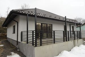Продается одноэтажный дом 115 кв. м с балконом