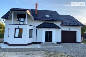 Продается дом на 2 этажа 207 кв. м с участком