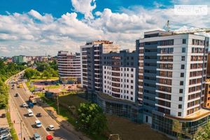 Продается 2-комнатная квартира 60 кв. м в Ивано-Франковске