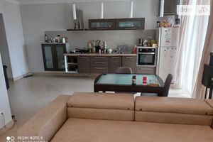 Продается 2-комнатная квартира 92 кв. м в Одессе