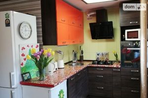 Продається 3-кімнатна квартира 72.4 кв. м у Миколаєві