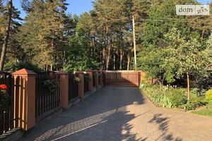 Продається будинок 2 поверховий 270 кв. м з каміном
