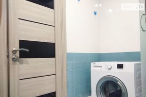 Продается 1-комнатная квартира 38.5 кв. м в Северодонецке