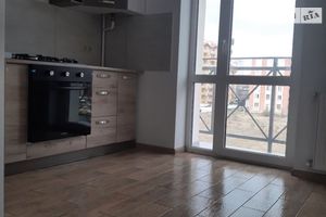 Продается 1-комнатная квартира 37 кв. м в Ужгороде