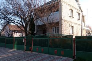 Продается дом на 5 этажа 140 кв. м с камином
