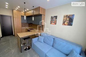 Продается 1-комнатная квартира 42 кв. м в Киеве