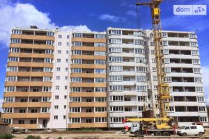 Продается 1-комнатная квартира 50 кв. м в Чернигове