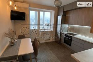 Сдается в аренду 2-комнатная квартира 86 кв. м в Киеве