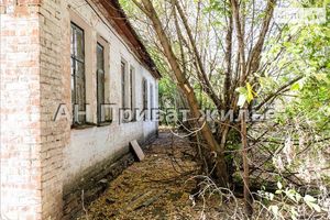Продается одноэтажный дом 138 кв. м с беседкой