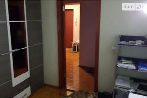 Продается 2-комнатная квартира 64 кв. м в Киеве