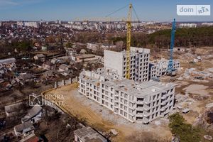 Продается 1-комнатная квартира 45 кв. м в Чернигове