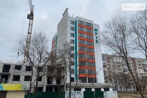 Продается 3-комнатная квартира 81.3 кв. м в Чернигове