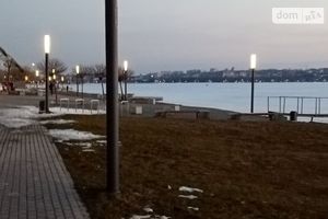 Продается помещения свободного назначения 175 кв. м в 9-этажном здании