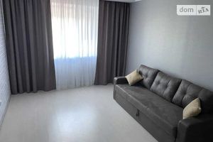 Продается 3-комнатная квартира 115 кв. м в Полтаве