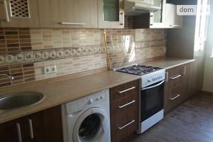 Сдается в аренду 3-комнатная квартира 90 кв. м в Ивано-Франковске