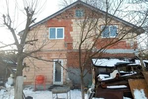 Продається будинок 2 поверховий 110 кв. м з садом