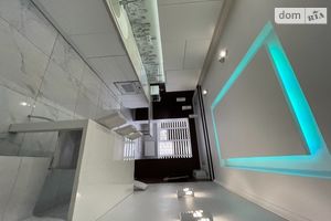 Продается 3-комнатная квартира 81 кв. м в Киеве