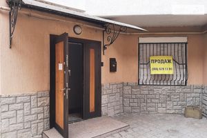 Продается помещения свободного назначения 93 кв. м в 6-этажном здании