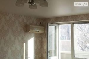 Продается 1-комнатная квартира 60 кв. м в Днепре