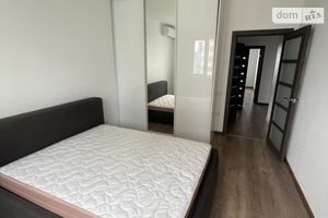 Сдается в аренду 3-комнатная квартира 100 кв. м в Киеве