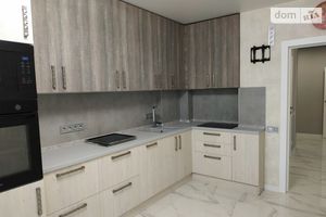 Продається 3-кімнатна квартира 73 кв. м у Ірпені