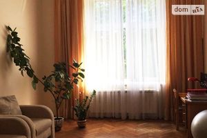 Продається 4-кімнатна квартира 120 кв. м у Львові