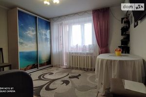Продается 1-комнатная квартира 35 кв. м в Черкассах