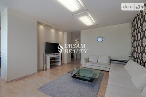 Сдается в аренду 3-комнатная квартира 118 кв. м в Киеве