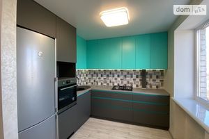 Продается 3-комнатная квартира 60 кв. м в Житомире
