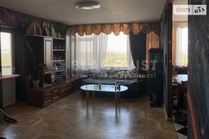 Продается 3-комнатная квартира 98 кв. м в Киеве