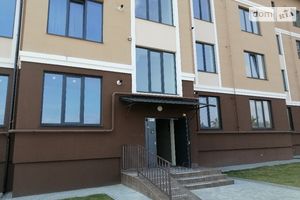 Продается 2-комнатная квартира 72 кв. м в Ровно