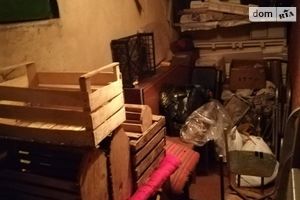Продается бокс в гаражном комплексе под легковое авто на 30 кв. м