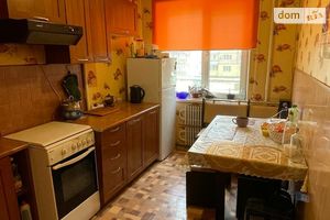 Продається 2-кімнатна квартира 45 кв. м у Дніпрі
