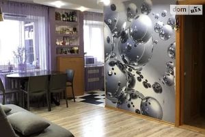 Продається 3-кімнатна квартира 56 кв. м у Дніпрі