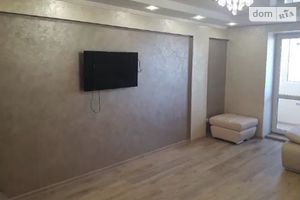 Продається 3-кімнатна квартира 88 кв. м у Тернополі