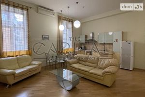 Сдается в аренду 3-комнатная квартира 92 кв. м в Киеве