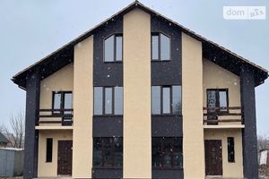 Продается дом на 2 этажа 100 кв. м с садом