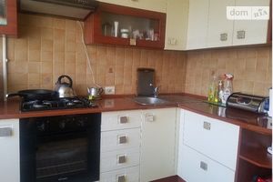 Продається 2-кімнатна квартира 50 кв. м у Тернополі