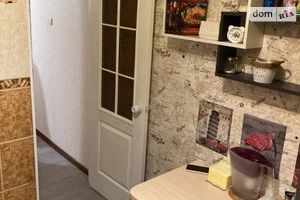 Продається 2-кімнатна квартира 43 кв. м у Дніпрі