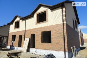 Продається будинок 2 поверховий 130 кв. м з ділянкою