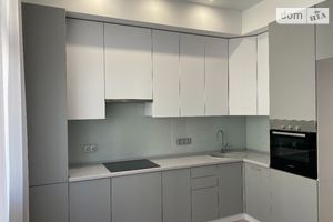 Сдается в аренду 1-комнатная квартира 42 кв. м в Киеве