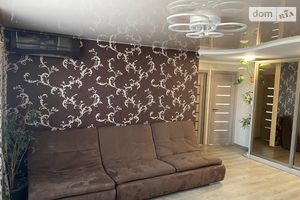 Продається 4-кімнатна квартира 76 кв. м у Дніпрі