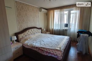 Продается 3-комнатная квартира 73 кв. м в Днепре
