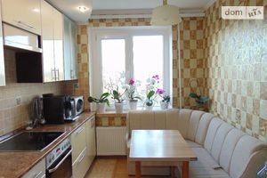 Продается 3-комнатная квартира 63 кв. м в Виннице
