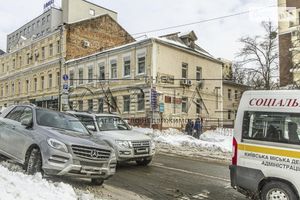 Продається торгово-офісний центр 798 кв.м