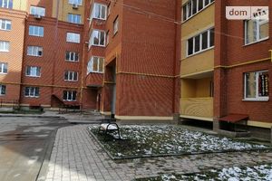 Продається 2-кімнатна квартира 65 кв. м у Тернополі