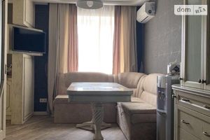 Продается 1-комнатная квартира 45 кв. м в Днепре